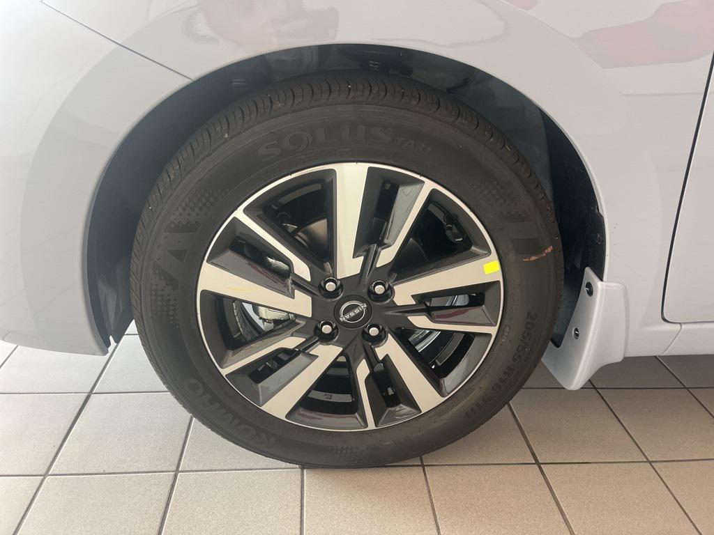 new 2025 Nissan Versa car, priced at $21,669