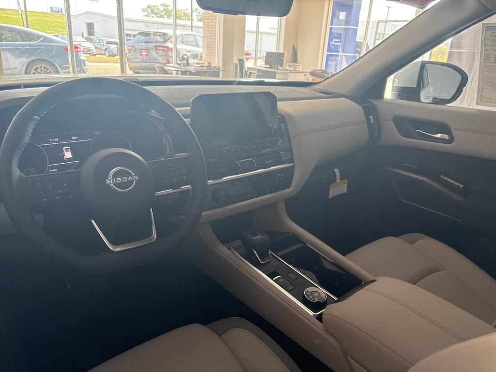 new 2025 Nissan Pathfinder car, priced at $40,245