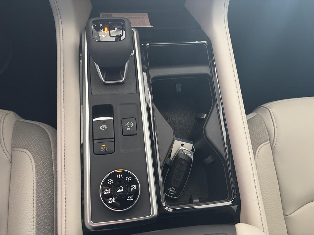 new 2025 Nissan Pathfinder car, priced at $40,245