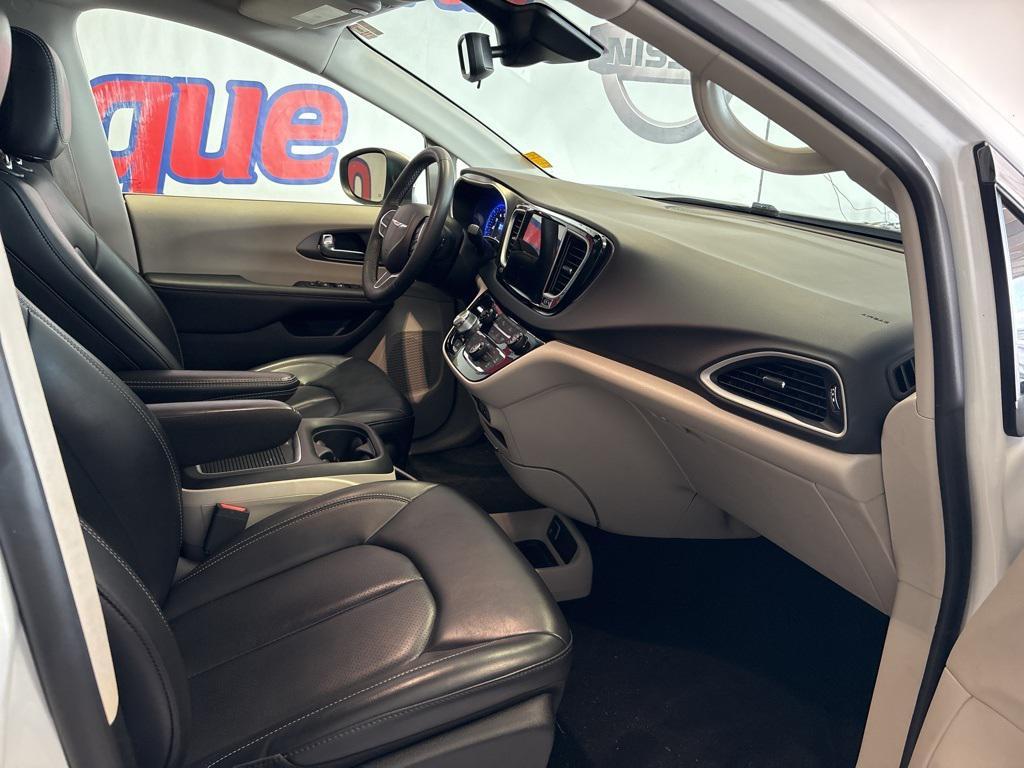 used 2023 Chrysler Pacifica car, priced at $22,686