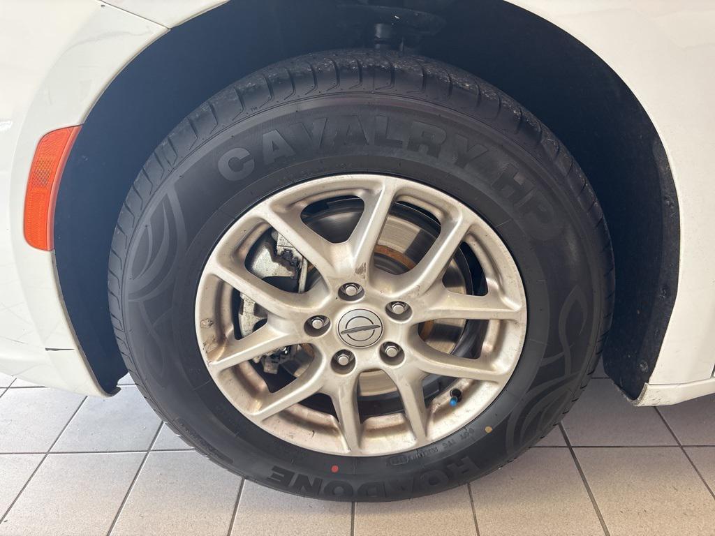 used 2023 Chrysler Pacifica car, priced at $22,686