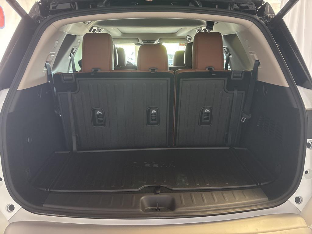 new 2025 Nissan Pathfinder car, priced at $47,075