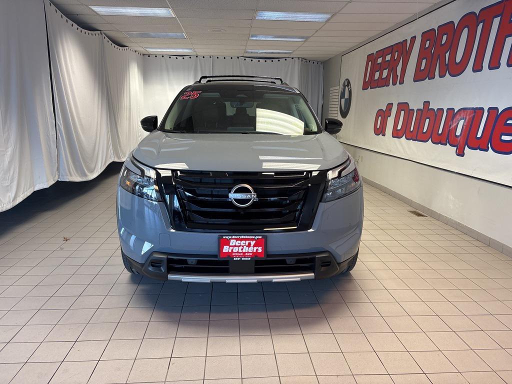 new 2025 Nissan Pathfinder car, priced at $49,445