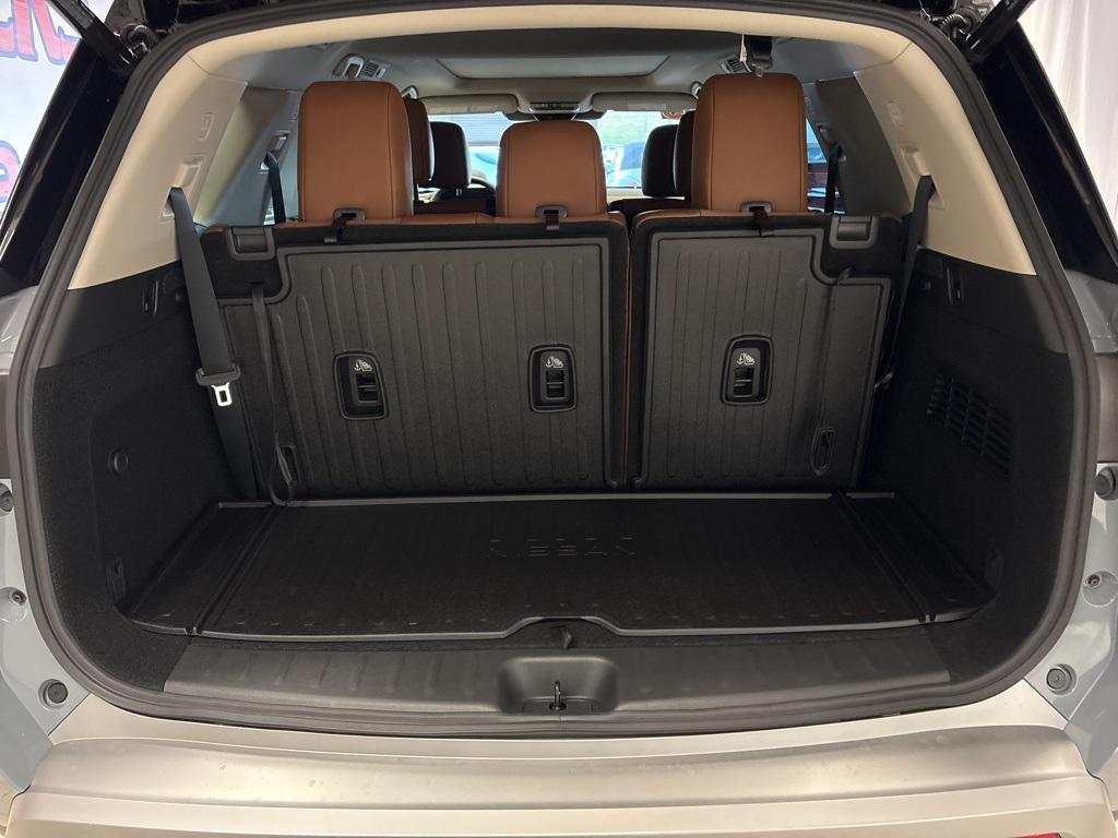 new 2025 Nissan Pathfinder car, priced at $49,445