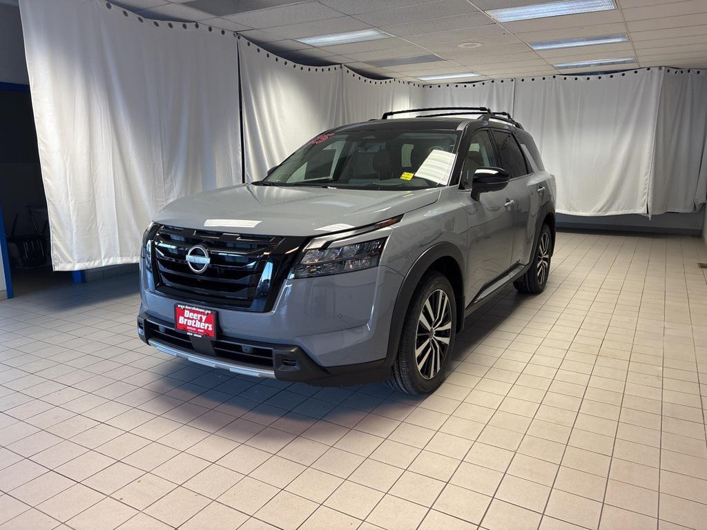 new 2025 Nissan Pathfinder car, priced at $49,445