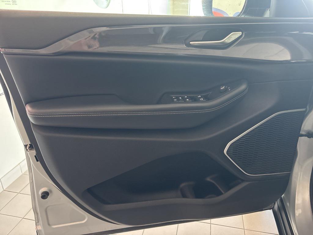 used 2021 Jeep Grand Cherokee L car, priced at $27,824