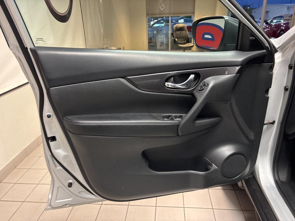 used 2018 Nissan Rogue car, priced at $13,443