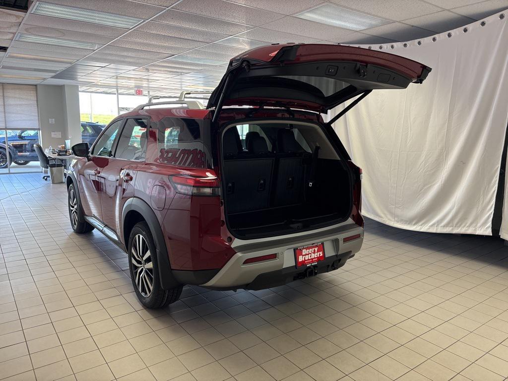 new 2025 Nissan Pathfinder car, priced at $48,990