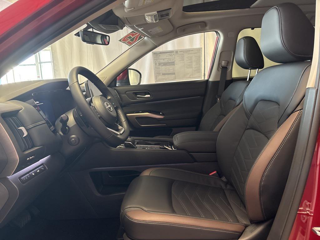 new 2025 Nissan Pathfinder car, priced at $48,990