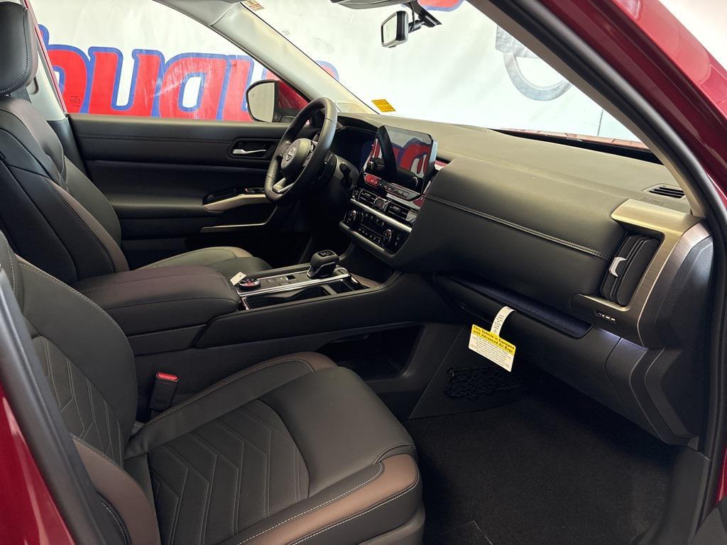 new 2025 Nissan Pathfinder car, priced at $48,990