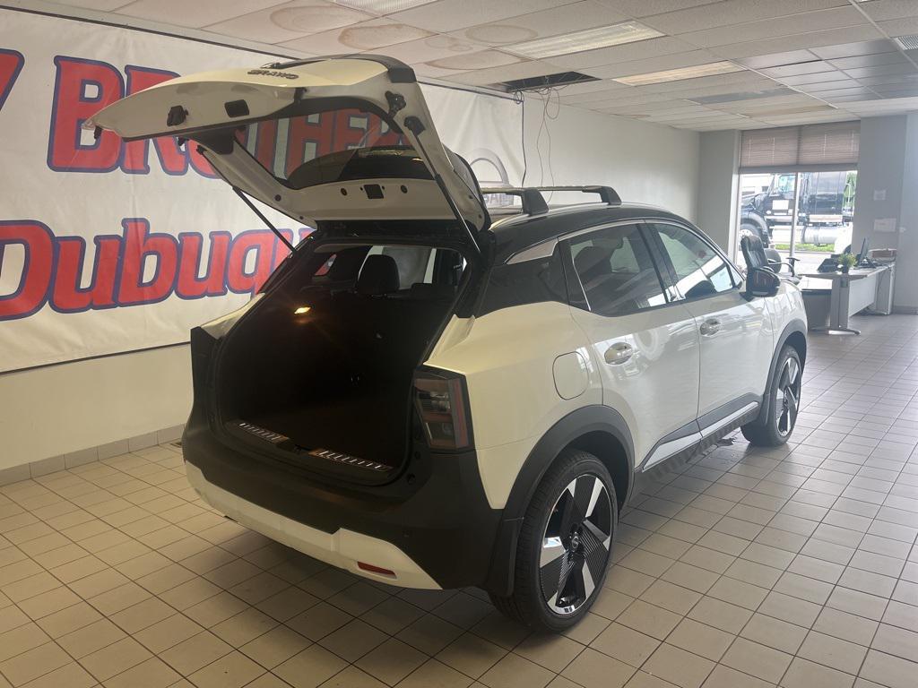 new 2025 Nissan Kicks car, priced at $30,626