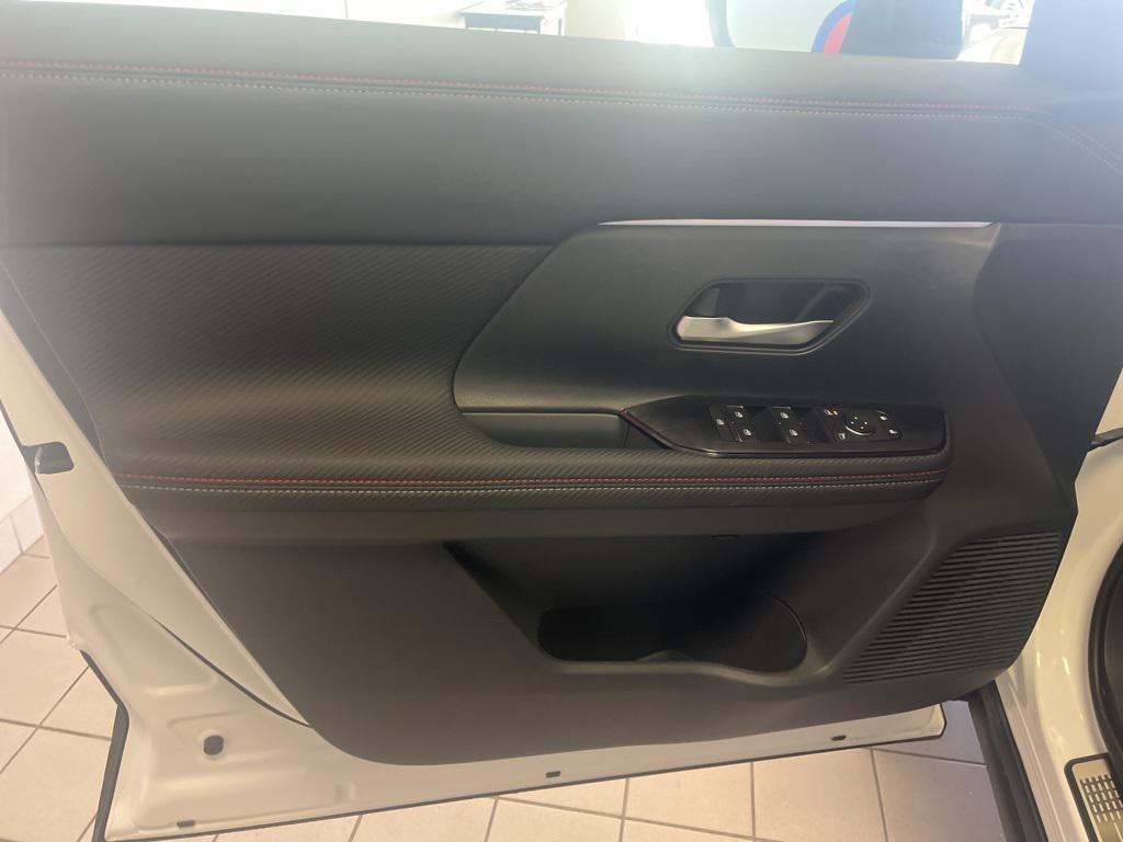 new 2025 Nissan Kicks car, priced at $30,626