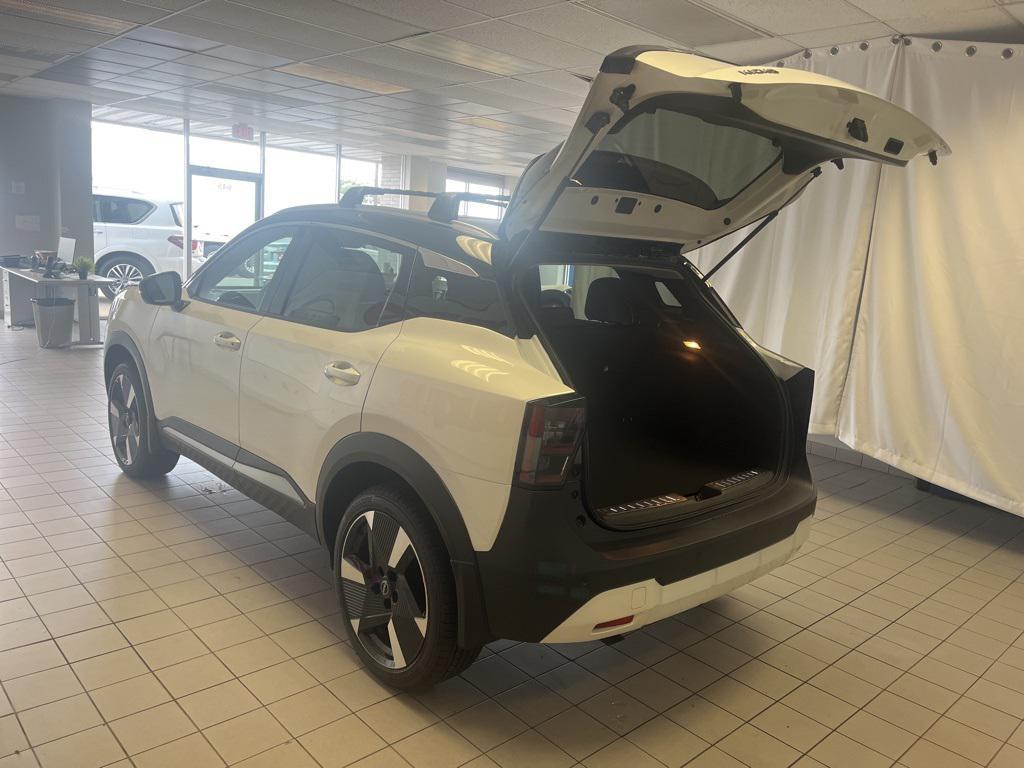 new 2025 Nissan Kicks car, priced at $30,626