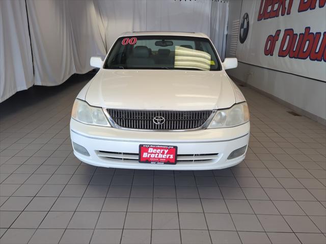 used 2000 Toyota Avalon car, priced at $2,923