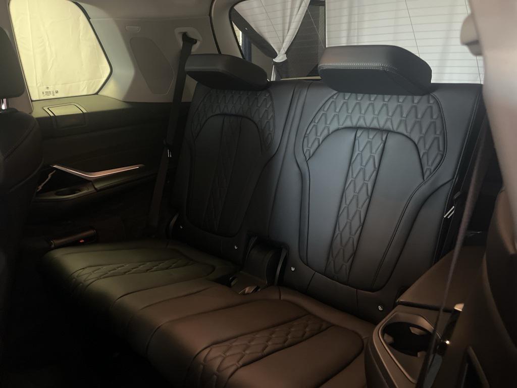 new 2026 BMW X7 car, priced at $97,785