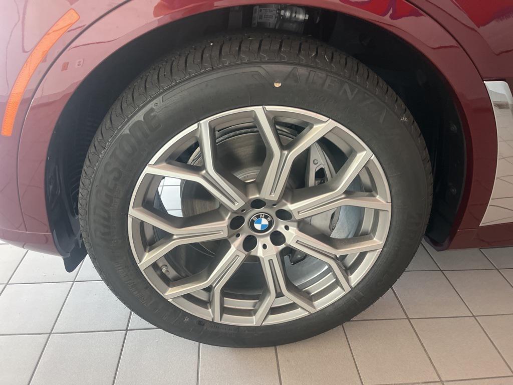 new 2026 BMW X7 car, priced at $97,785