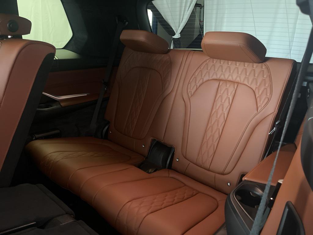 new 2026 BMW X7 car, priced at $122,980