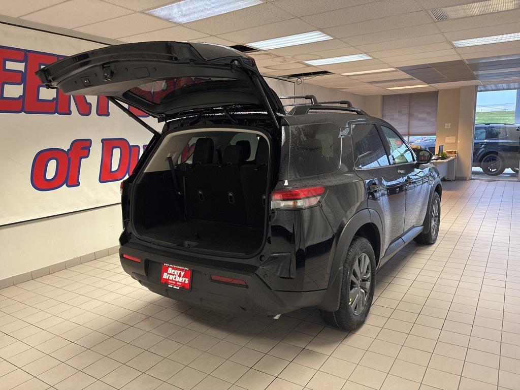 new 2025 Nissan Pathfinder car, priced at $38,012