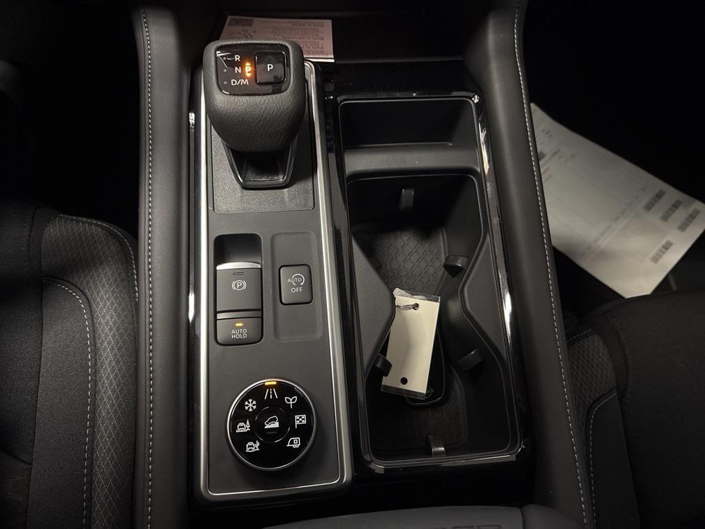 new 2025 Nissan Pathfinder car, priced at $38,012