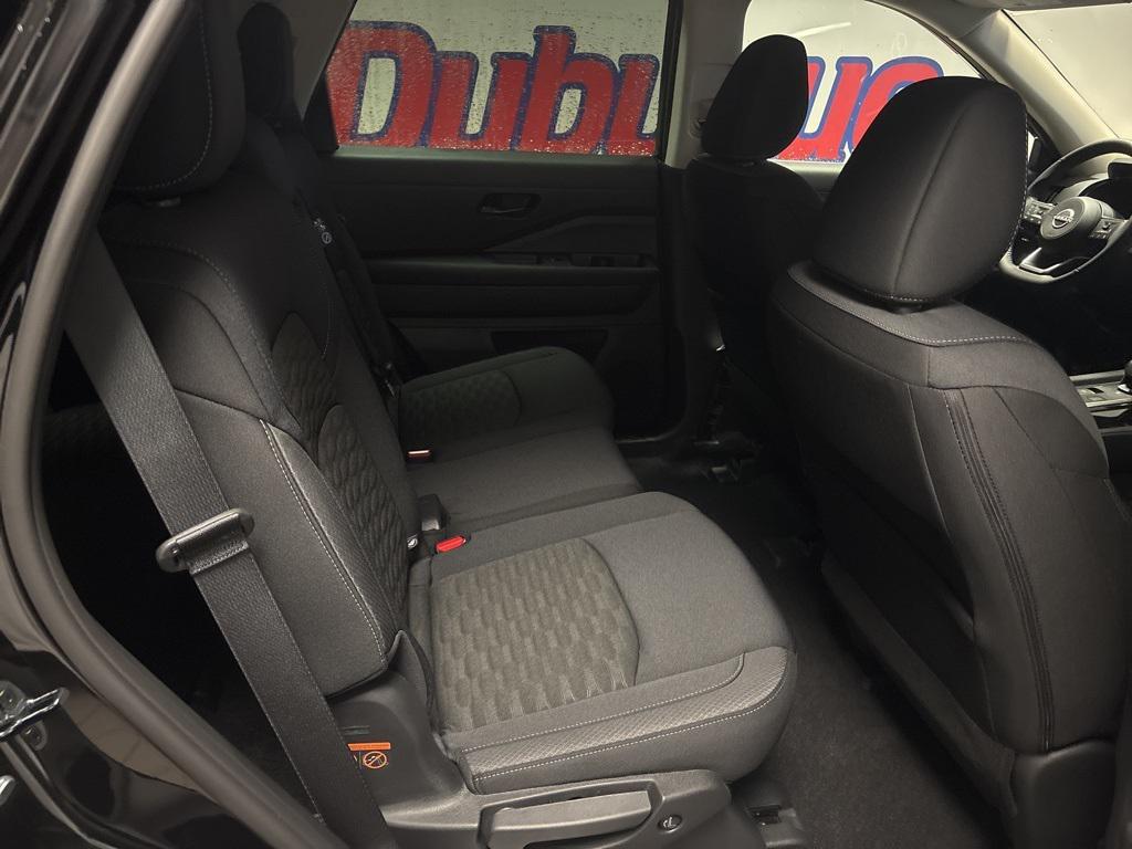 new 2025 Nissan Pathfinder car, priced at $38,012