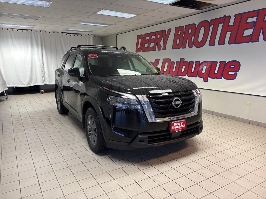 new 2025 Nissan Pathfinder car, priced at $38,451