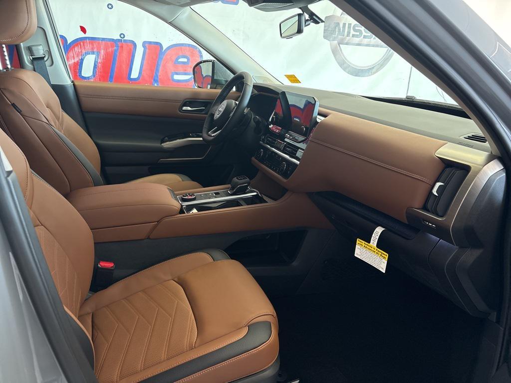 new 2025 Nissan Pathfinder car, priced at $48,965