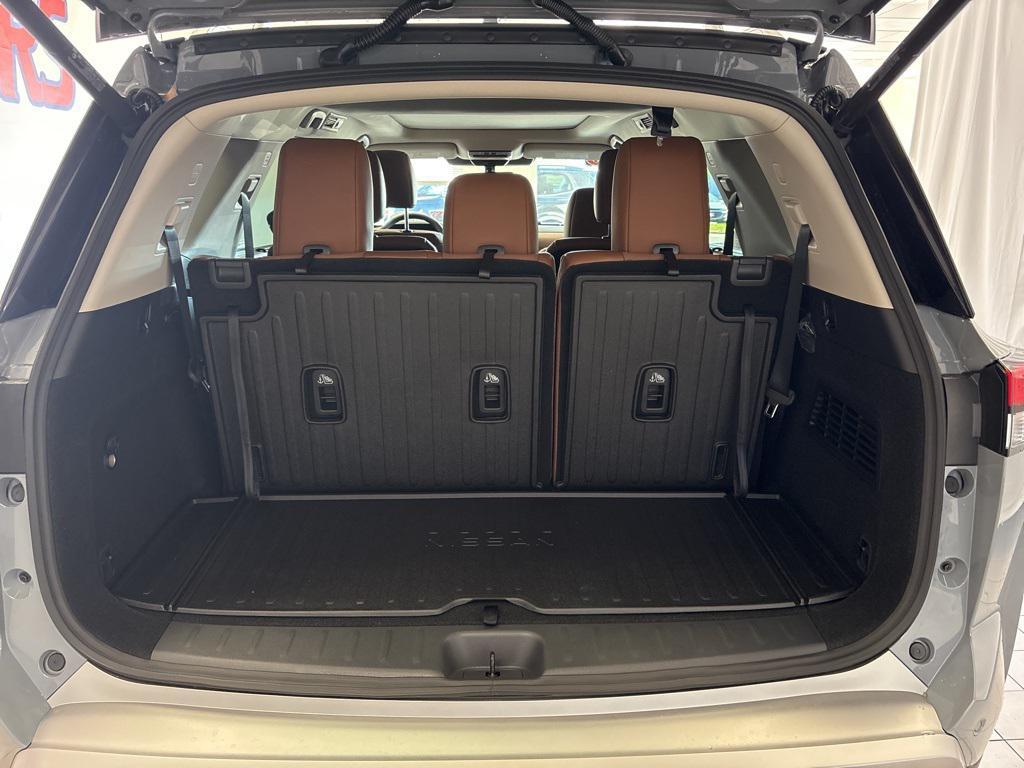 new 2025 Nissan Pathfinder car, priced at $48,965