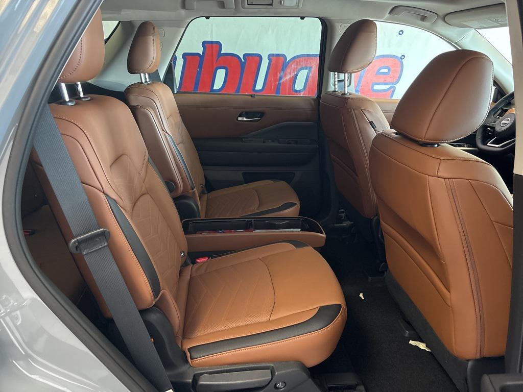 new 2025 Nissan Pathfinder car, priced at $48,965