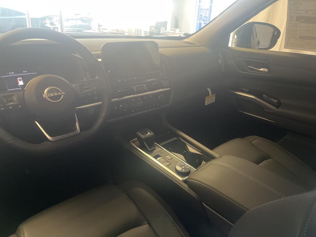 new 2025 Nissan Pathfinder car, priced at $39,797