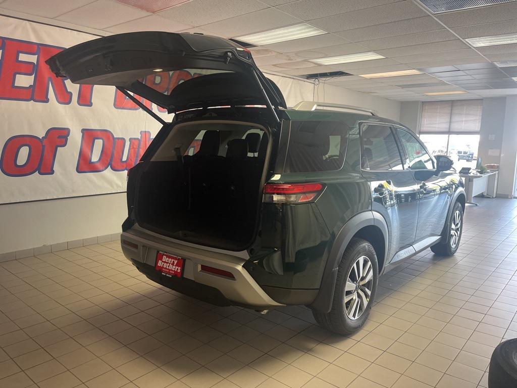 new 2025 Nissan Pathfinder car, priced at $39,797