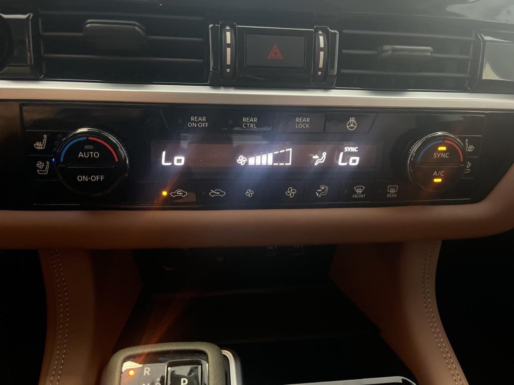 new 2025 Nissan Pathfinder car, priced at $46,348