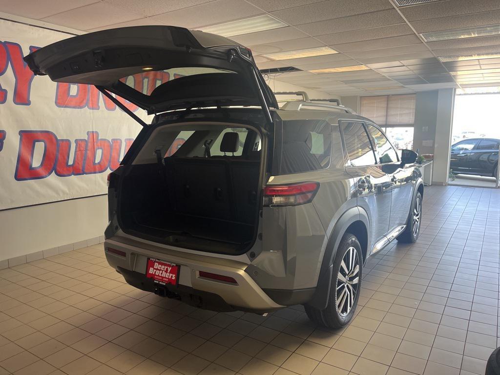 new 2025 Nissan Pathfinder car, priced at $46,348
