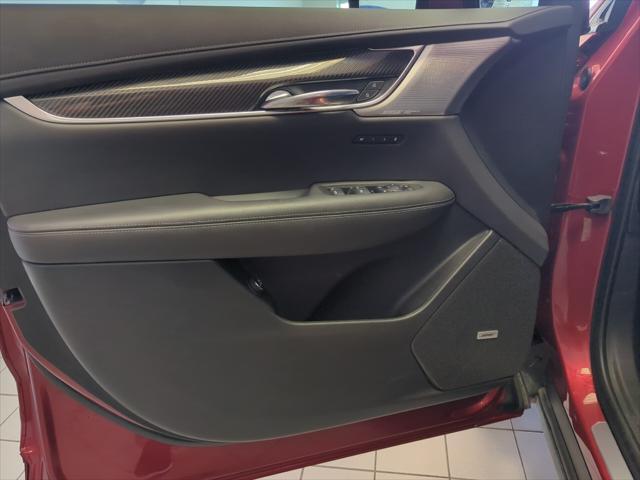used 2021 Cadillac XT6 car, priced at $34,672
