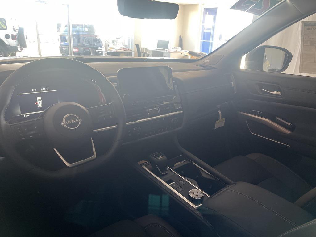 new 2025 Nissan Pathfinder car, priced at $54,125