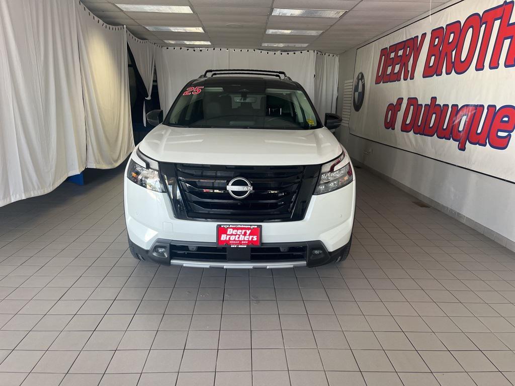 new 2025 Nissan Pathfinder car, priced at $54,125