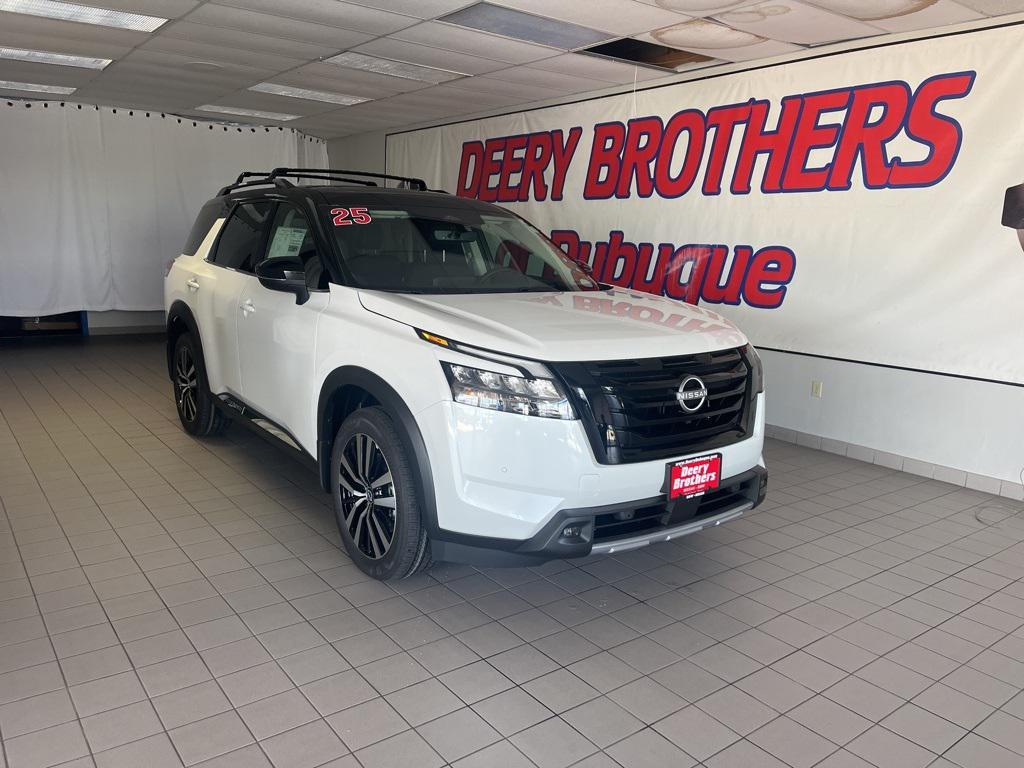 new 2025 Nissan Pathfinder car, priced at $54,678
