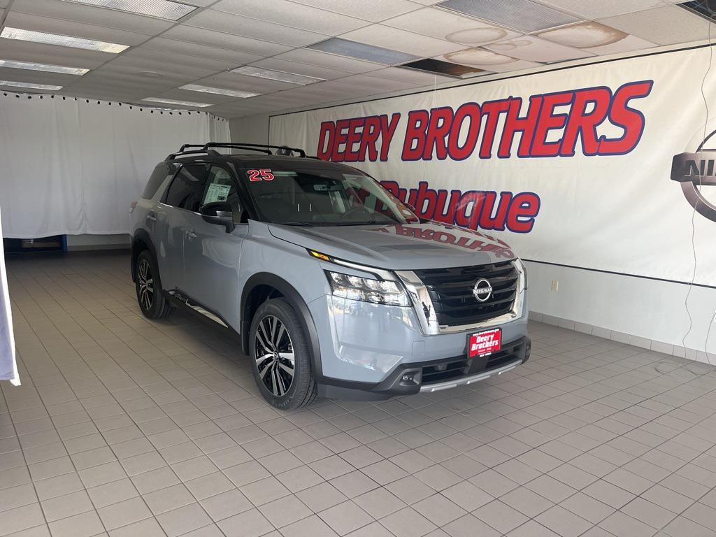 new 2025 Nissan Pathfinder car, priced at $54,678