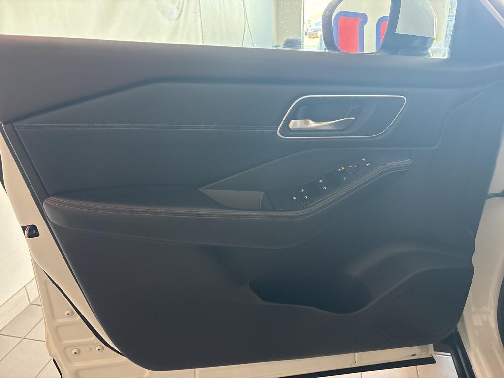 used 2021 Nissan Rogue car, priced at $19,434