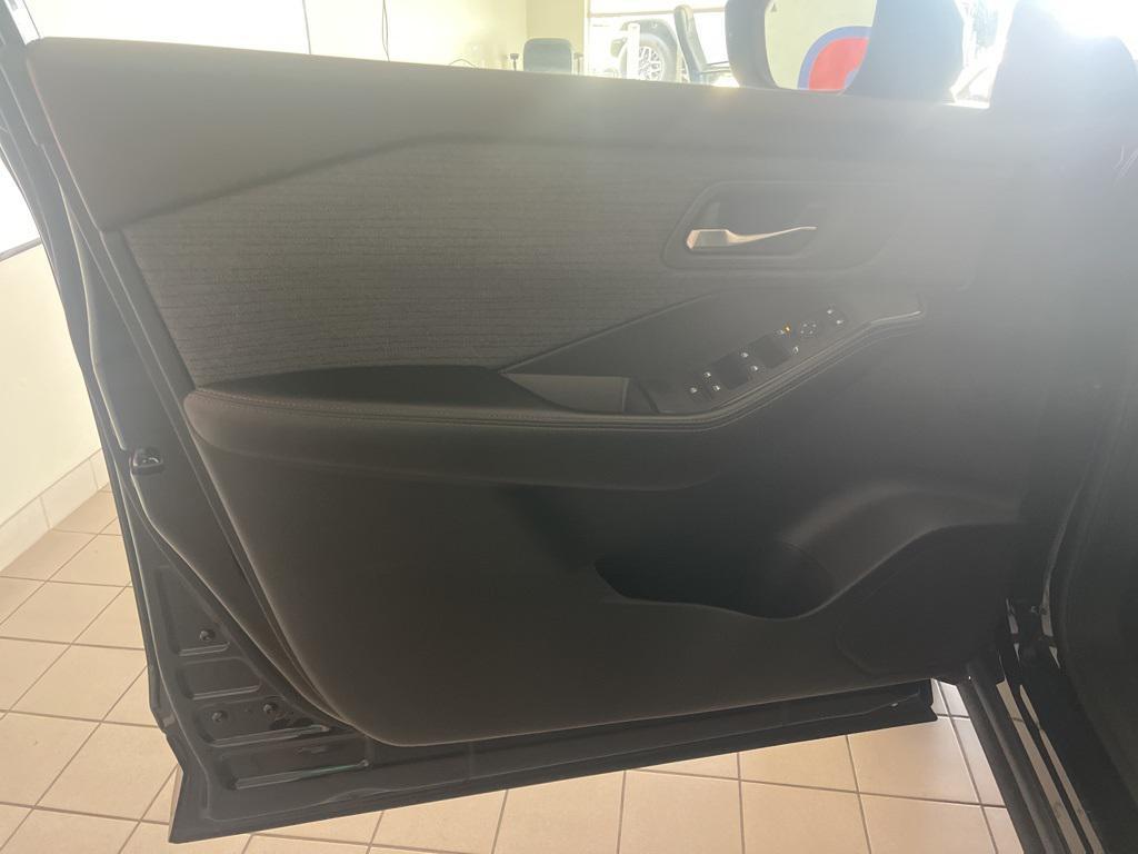 used 2023 Nissan Rogue car, priced at $21,566