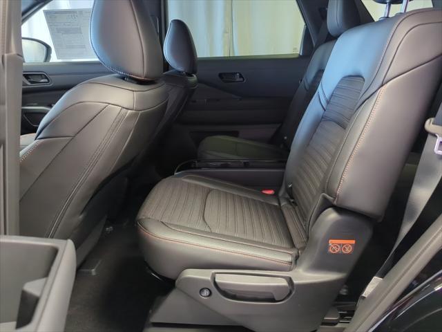 new 2025 Nissan Pathfinder car, priced at $45,203