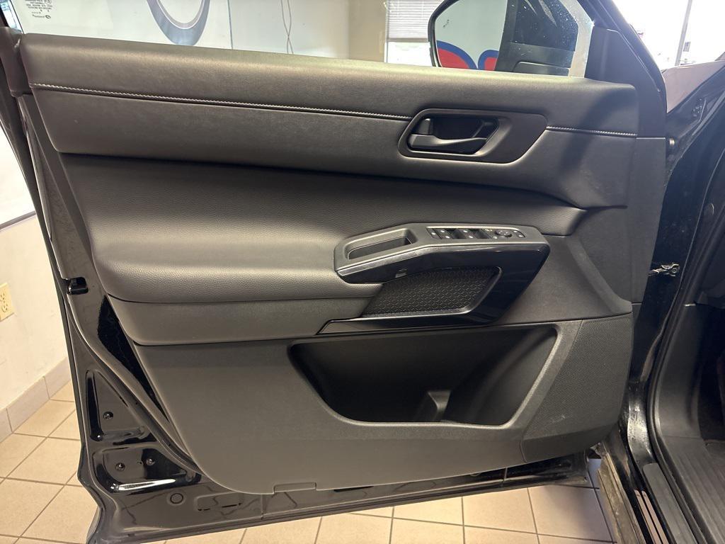 used 2025 Nissan Pathfinder car, priced at $34,999