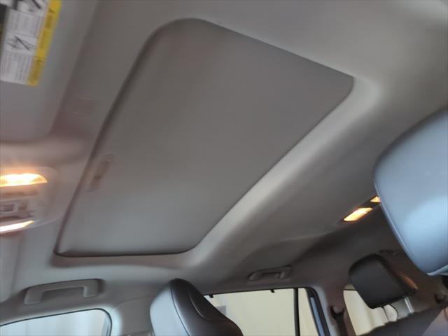 used 2020 Toyota Highlander car, priced at $30,873