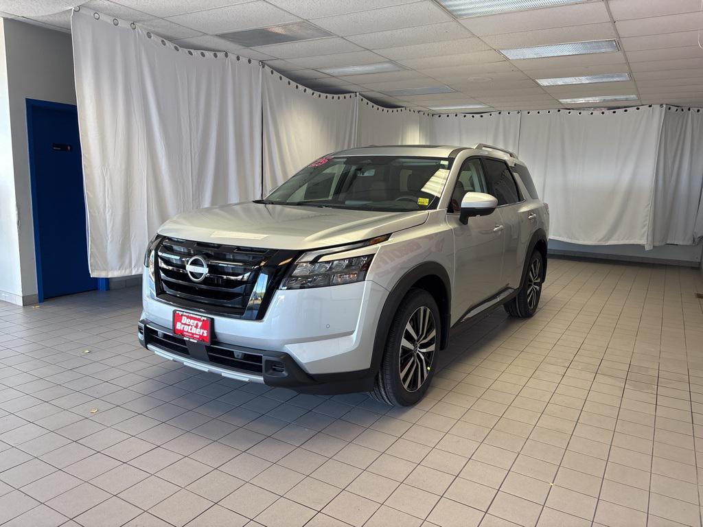 new 2025 Nissan Pathfinder car, priced at $47,050