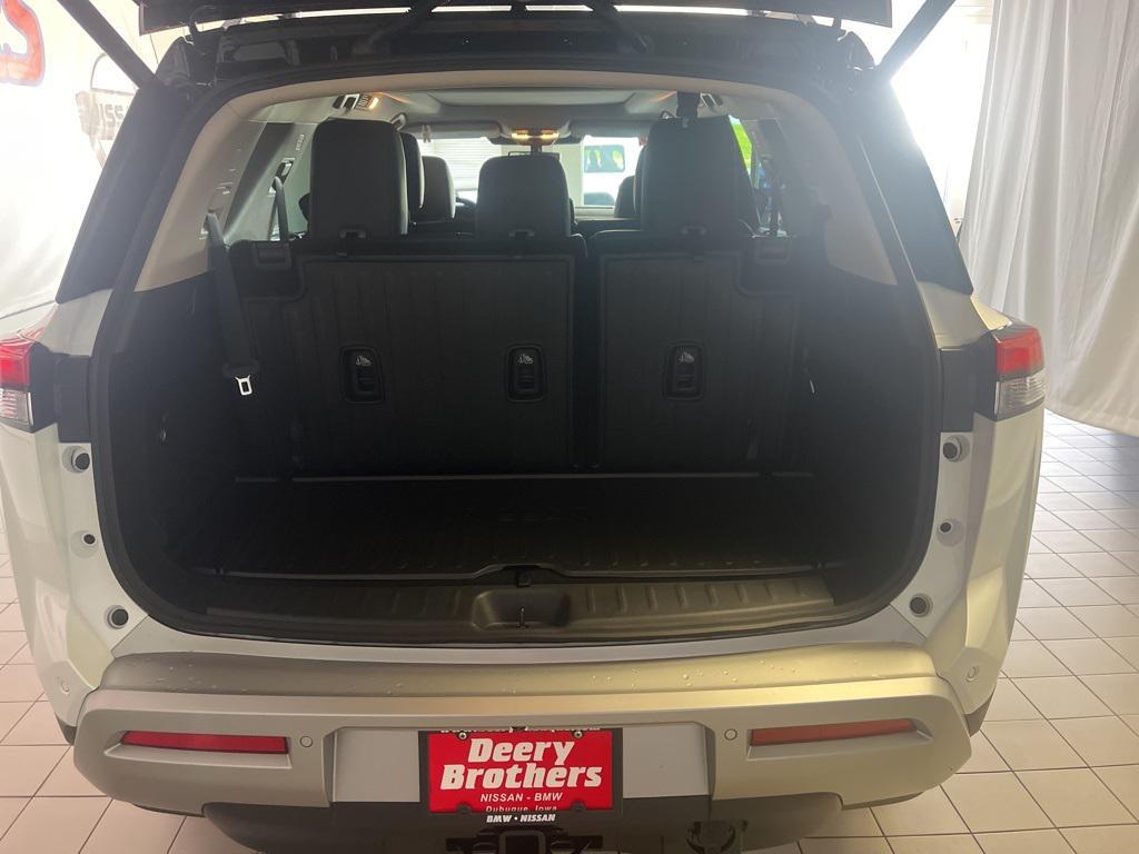 new 2025 Nissan Pathfinder car, priced at $53,738