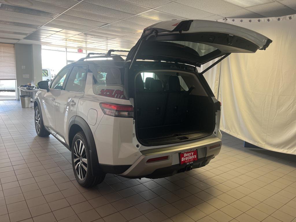 new 2025 Nissan Pathfinder car, priced at $53,738