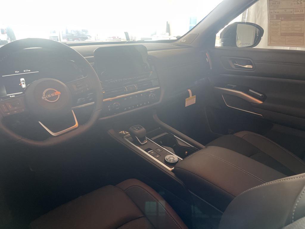 new 2025 Nissan Pathfinder car, priced at $53,738
