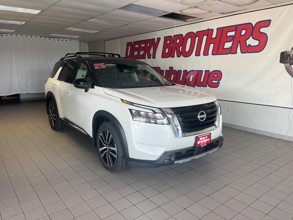 new 2025 Nissan Pathfinder car, priced at $54,287