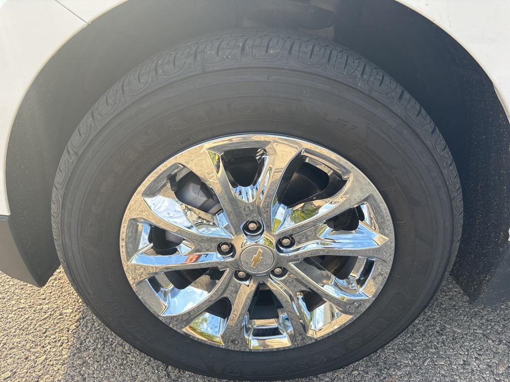 used 2021 Chevrolet Equinox car, priced at $18,551