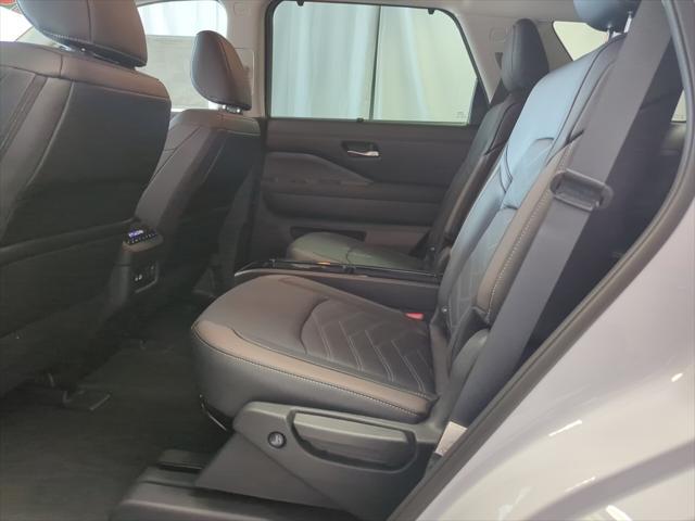 new 2025 Nissan Pathfinder car, priced at $55,035
