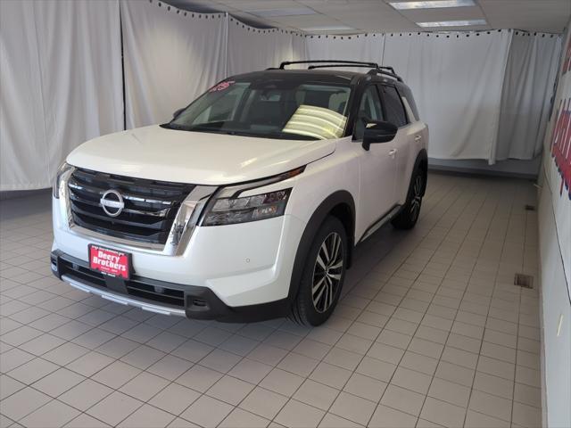 new 2025 Nissan Pathfinder car, priced at $55,035